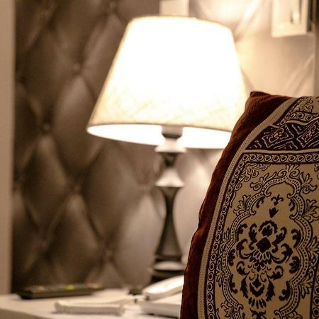 Metzy Residence Hotel Serrekunda Eksteriør bilde